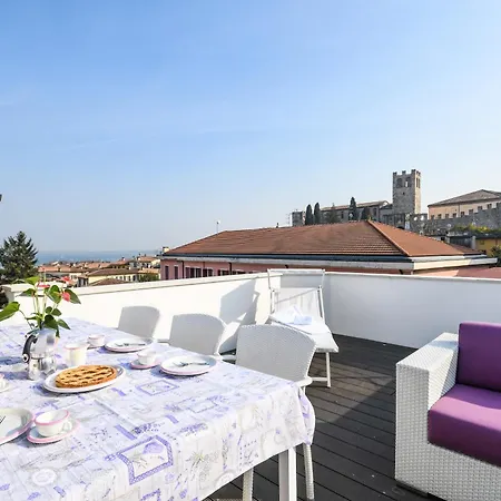 Mgh Luxury - View Penthouse Desenzano Апартаменты Дезенцано-дель-Гарда